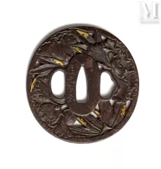 JAPON, Epoque Edo, XVIIIe siècle-Tsuba nagamaru gata en fer-img1