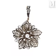 Pendentif églantine--img1