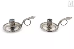 Paire de flambeaux à main en argent,--img1