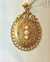 Pendentif médaillon--img1