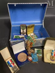 Un lot de bijoux fantaisie--img1