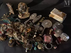 Lot de bijoux--img1