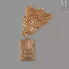 Pendentif en or et sa chaine--img1