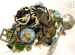 Lot de bijoux fantaisie--img1