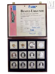 Deux coffrets de médailles--img1