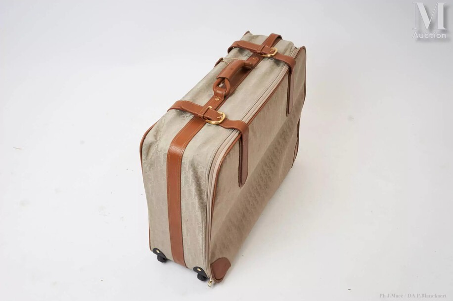 valise Dior estimation