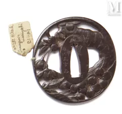 JAPON, Époque Edo, XIXe, École de Sunagawa-Tsuba nagamaru gata en fer-img1