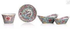 CHINE, XIX - XXe siècles-Ensemble de quatre pièces en porcelaine-img1