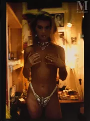 Nan GOLDIN (née en 1953)-Kim in her dressing room, Paris, 1992-img1