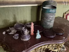 Manette d'objets asiatiques divers--img1