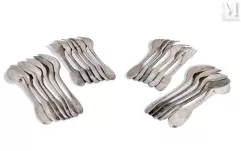 Deux séries de couverts en argent formant ensemble comprenant:--img1