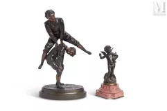 Réunion de deux sculptures--img1