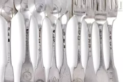 Ensemble de 4 fourchettes et 5 cuillères XVIIIème--img1