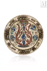 Plat à l'aiguière-Turquie ottomane, Iznik, XVIIe siècle-img1