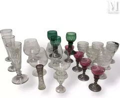 Lot de verrerie dépareillée--img1