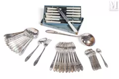 12 couteaux inoxydable manche bakélite--img1