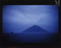 Nan GOLDIN (née en 1953)-Volcano, Stromboli, Italie, 1998-img1