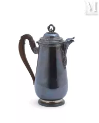 Chocolatière en argent;--img1