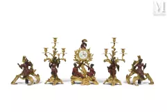 Garniture de cheminée et paire de chenets de style Louis XV, d’époque Napoléon III--img1