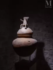 SUR DESIGNATION - Importante urne ovoïde--img1