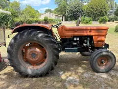 Tracteur FIAT SOMECA 645S--img1